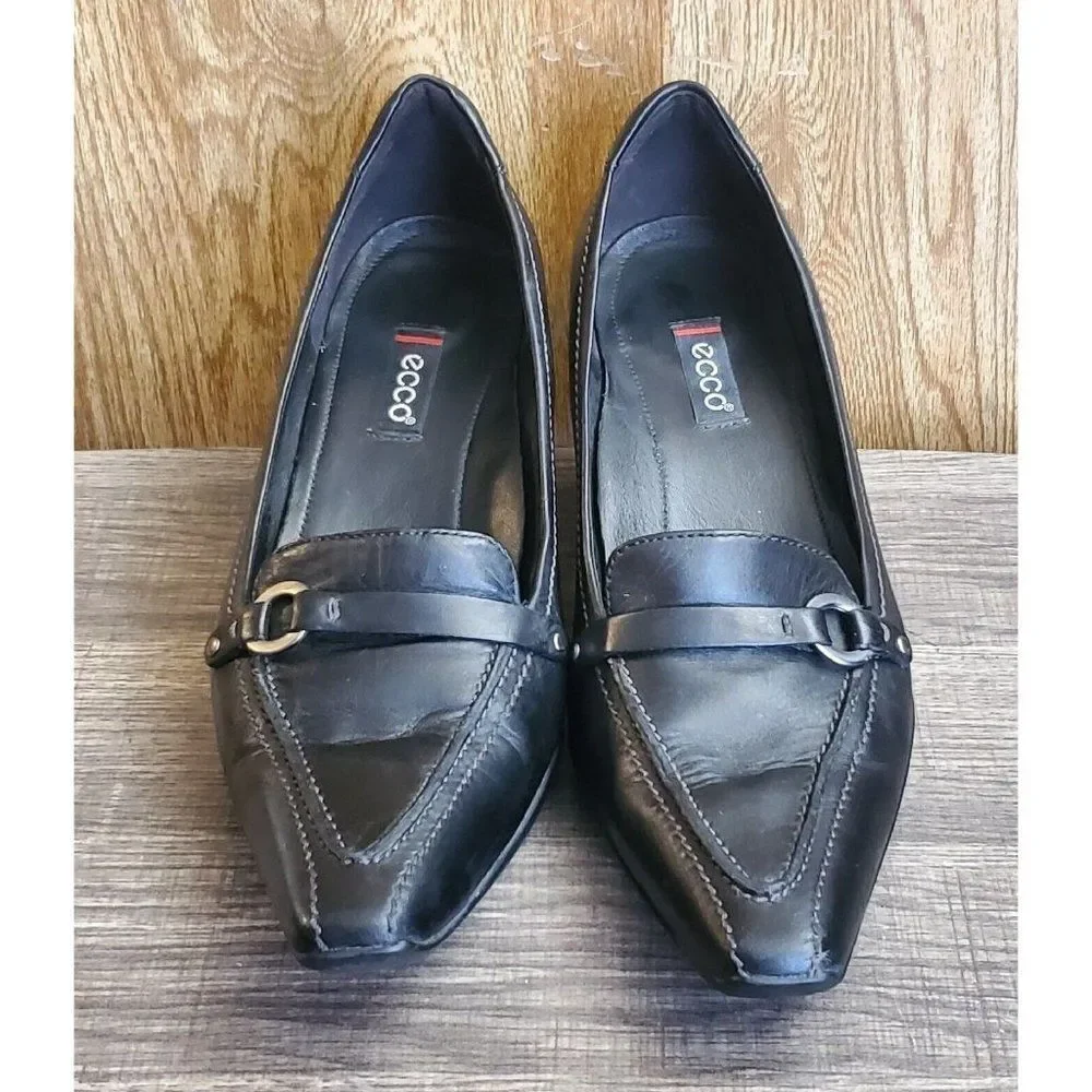 Ecco Women's Black Leather‎ Heels Size 39 US 8-8.5